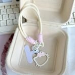 iigen Sanrio Hello Kitty Hollow Cat Head Mobile Phone Strap Short Wrist Strap Charm Keychain Universal Phone Case Lanyard - Image 3