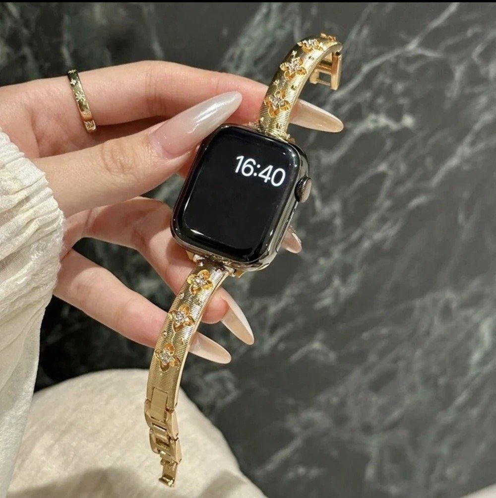 main-image-6 Bling Gold Stainless Steel Bracelet Link for Apple Watch Band Series 11/8/7/6/10/9 40mm 41mm 38mm 42mm 44mm 45mm 46mm Strap - Image 1